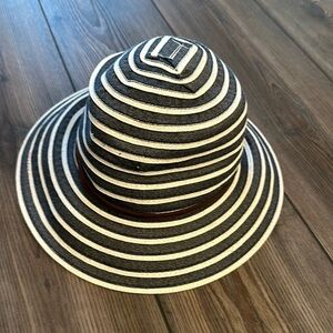 Scala hat one size